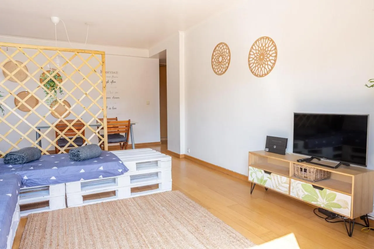 ליסבון One Bedroom Apartment With Stunning River Views And Private Rooftop! 0*,